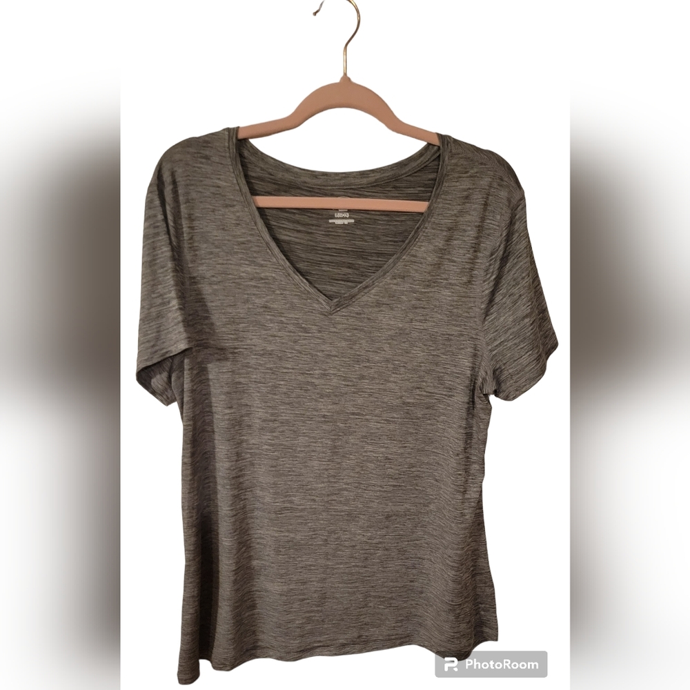 Athletic Top: Size Large